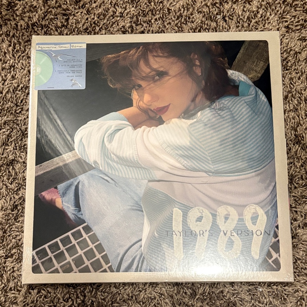 1989 Taylor’s version aquamarine green vinyl edition